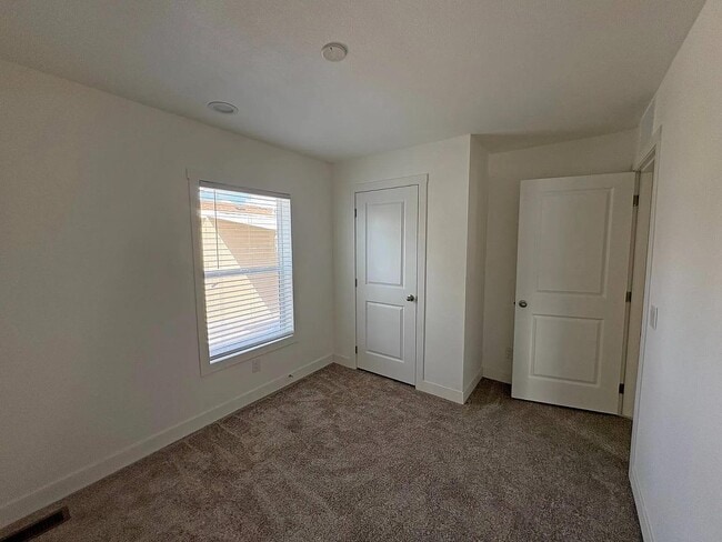 Building Photo - 1700 S State St