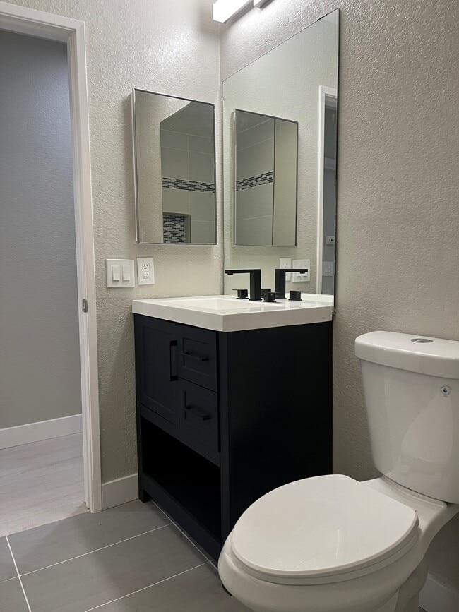 Building Photo - 31200 Landau Blvd