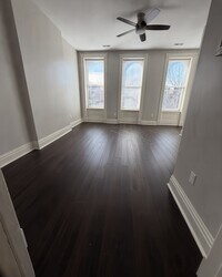 Building Photo - 4397