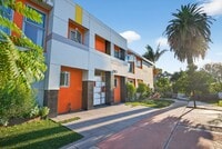 Building Photo - 210 E 29th St