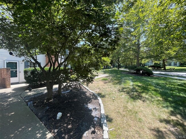 Building Photo - 66 Homestead Village Dr