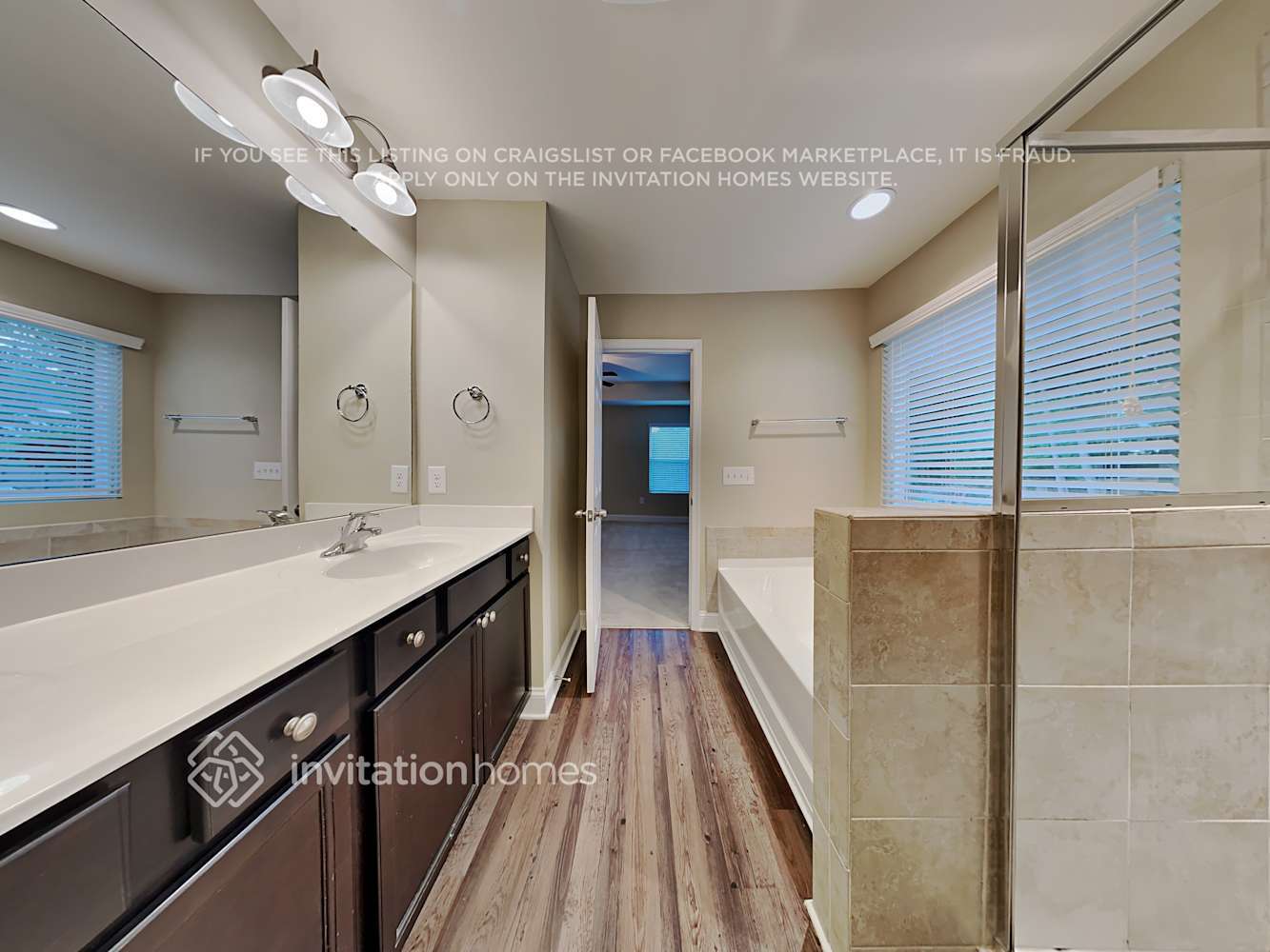 Building Photo - 9931 Maywine Cir