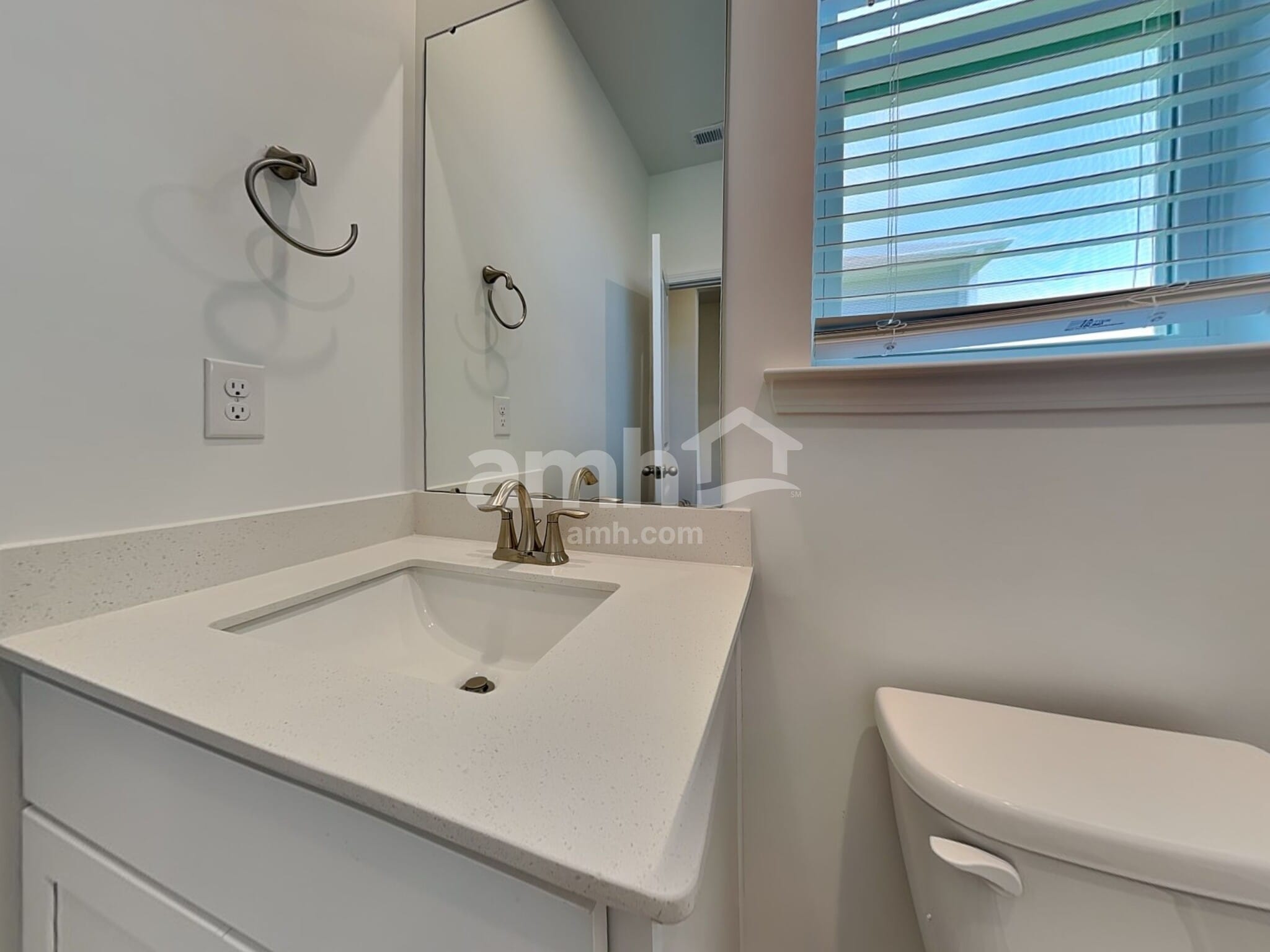 Building Photo - 1120 Livengood Wy