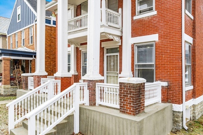 Building Photo - 61 Sherman Ave