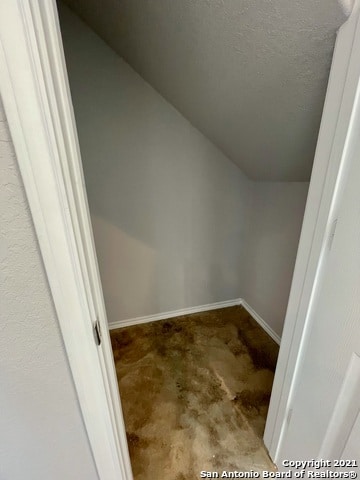 Building Photo - 6922 Crestway Rd