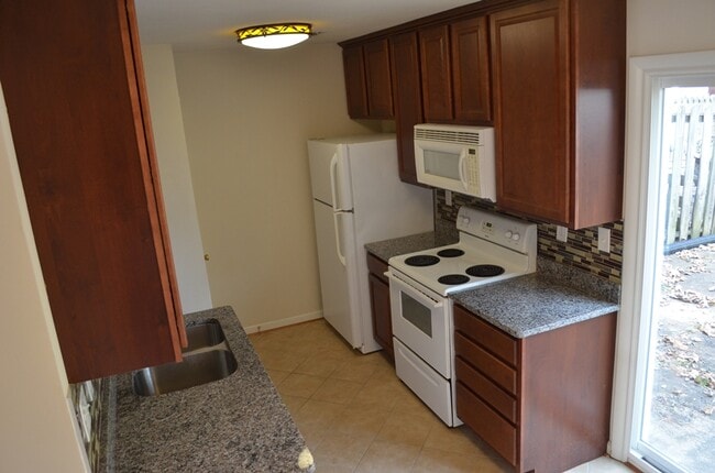 Building Photo - 3690 Arthur Ave