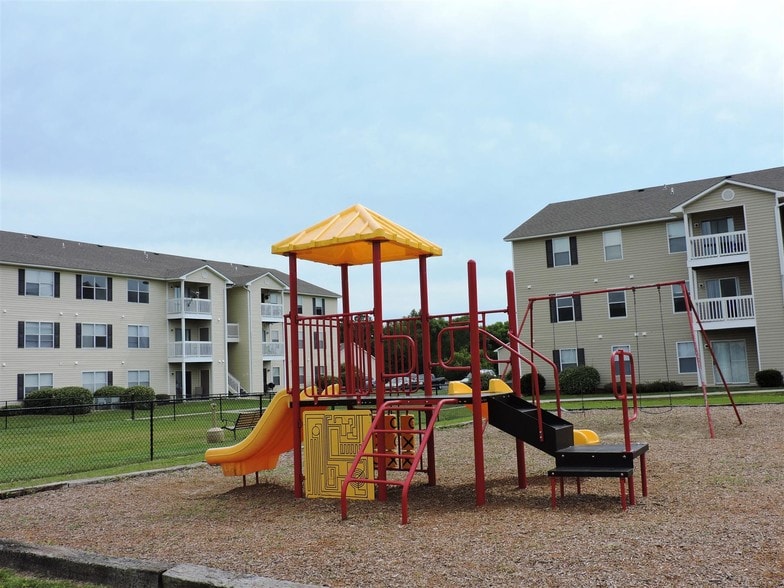 Bayview Place Apartments 1623 Popps Ferry Rd Biloxi MS 39532