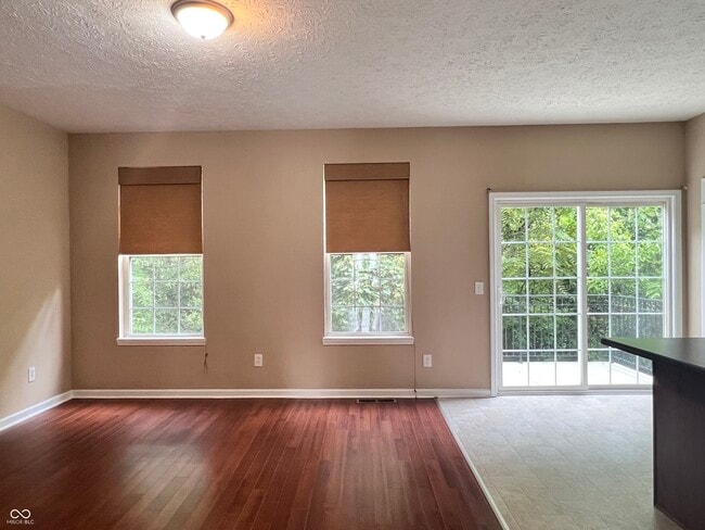 Building Photo - 3332 Decker Ridge Dr