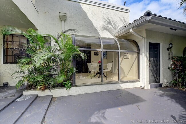 Building Photo - 22866 El Dorado Dr