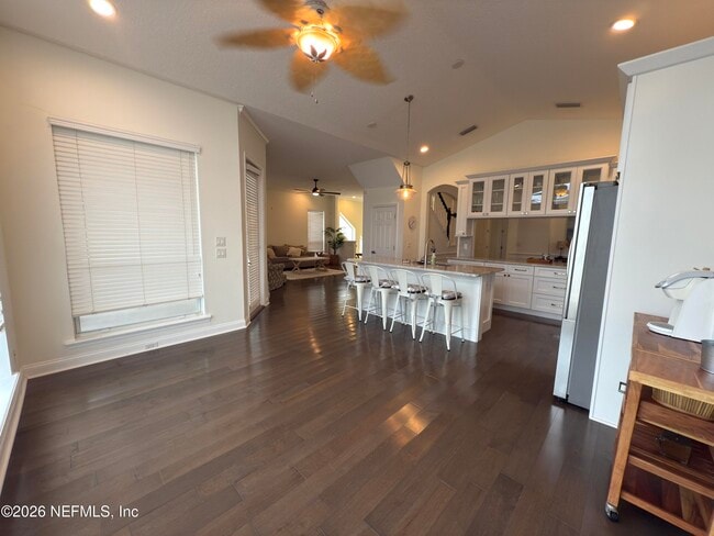 Building Photo - 692 Sand Isles Cir