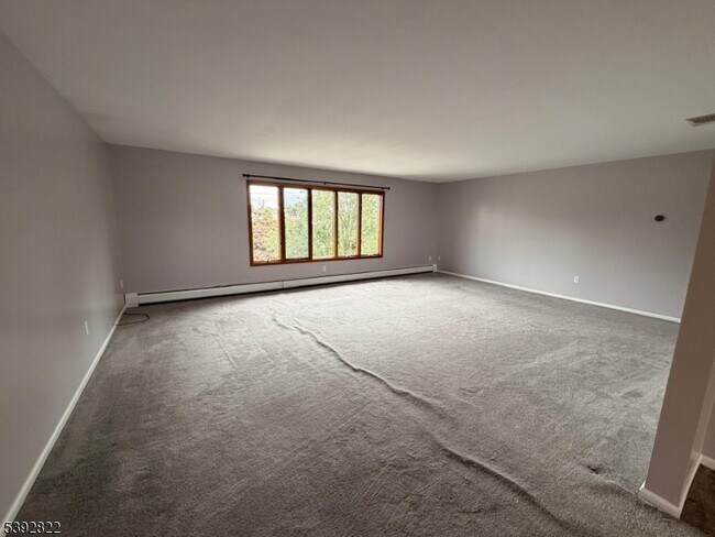 Building Photo - 29 La Salle Ave