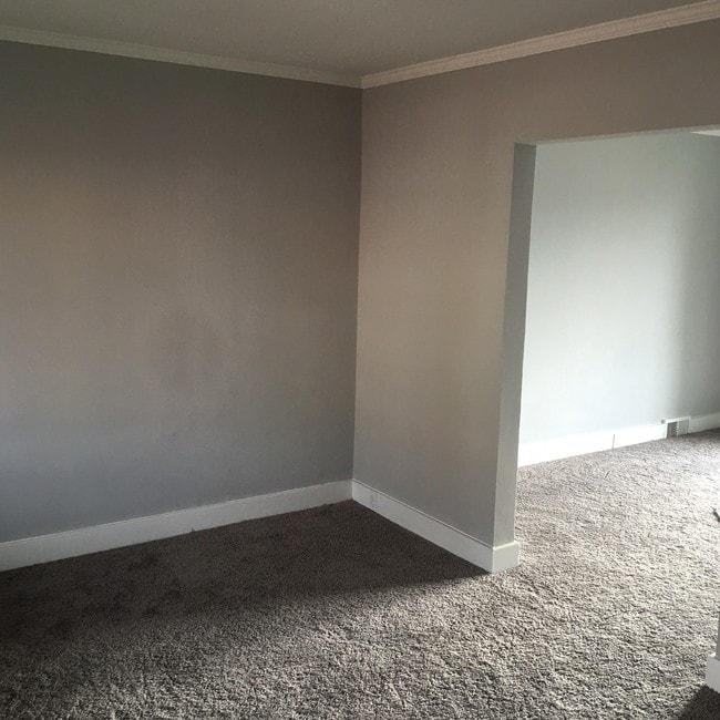 Building Photo - 1634 Cedar St