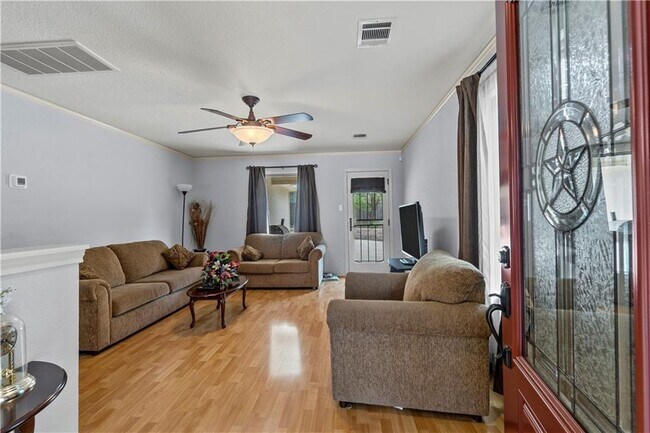 Building Photo - 1301 Caras Cv