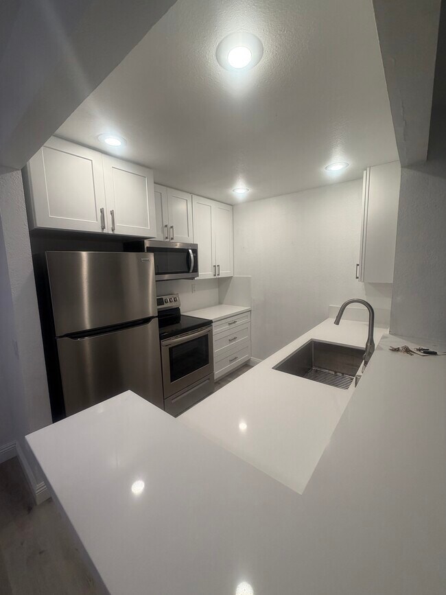 Building Photo - 2920 Briarwood Rd