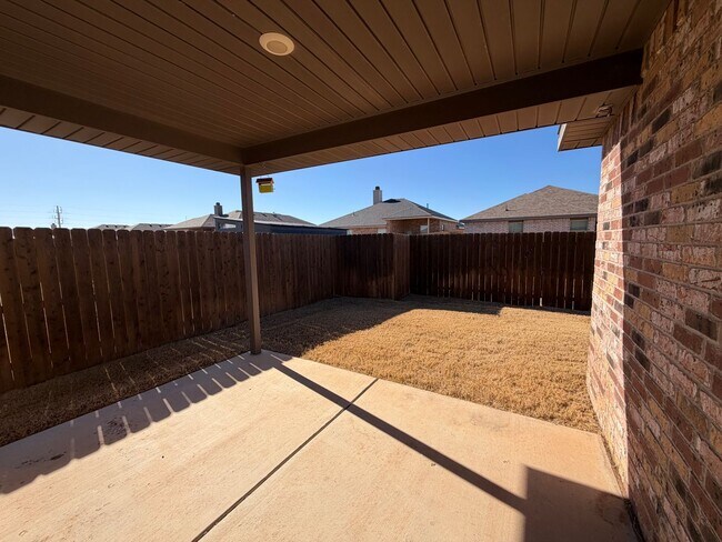 Building Photo - 3/2 in Upland Crossing Available Now!!!