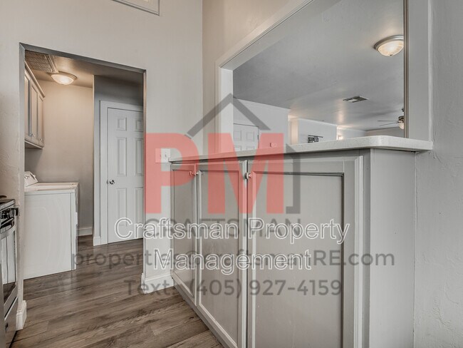 Building Photo - 1514 NW 18th St