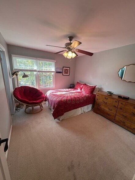 Building Photo - 1468 N Quinn St