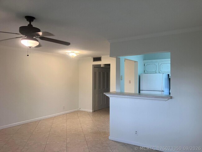 Building Photo - 209 Camden I