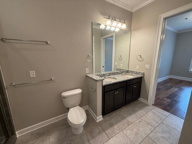 Building Photo - 4120 Ridgefield Dr