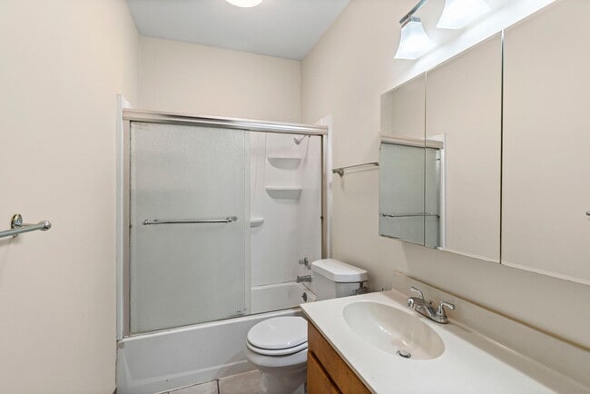 Building Photo - Adorable Home Walking Distance to KU Med & 39th Street