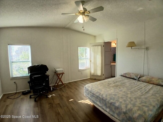 Building Photo - 4619 Goldfinch Ln