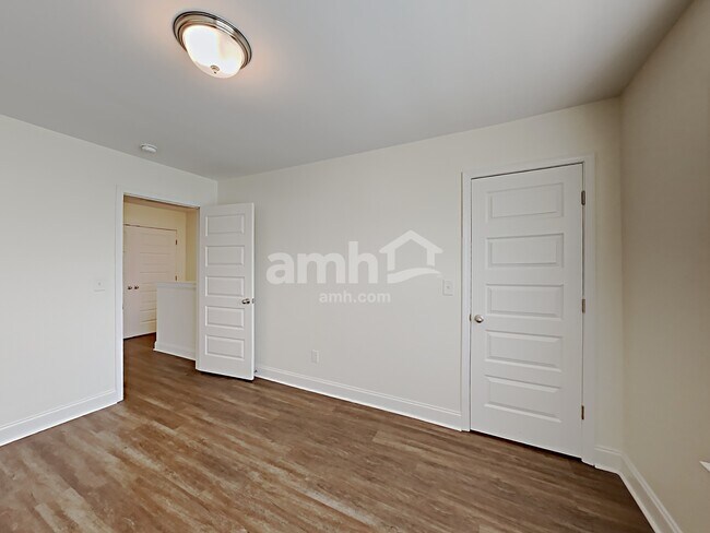 Building Photo - 5224 Tupelo St