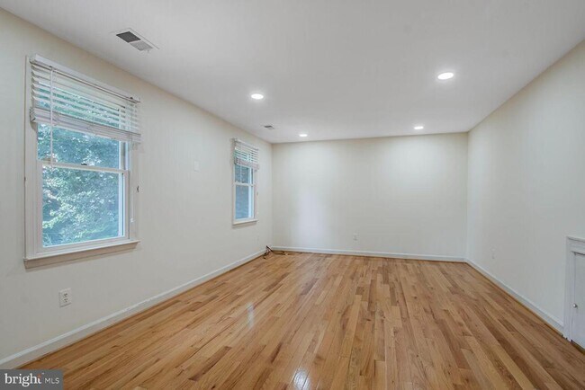 Building Photo - 7701 Zulima Ct
