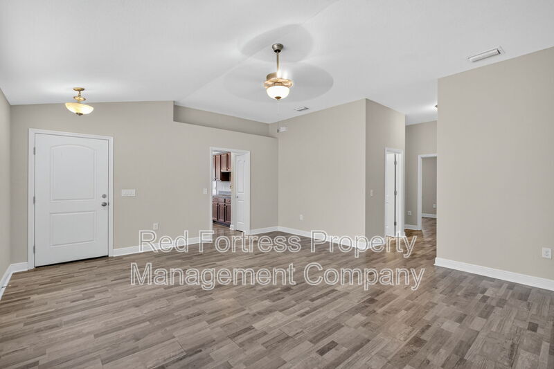 Building Photo - 27078 Brook Forest Rd