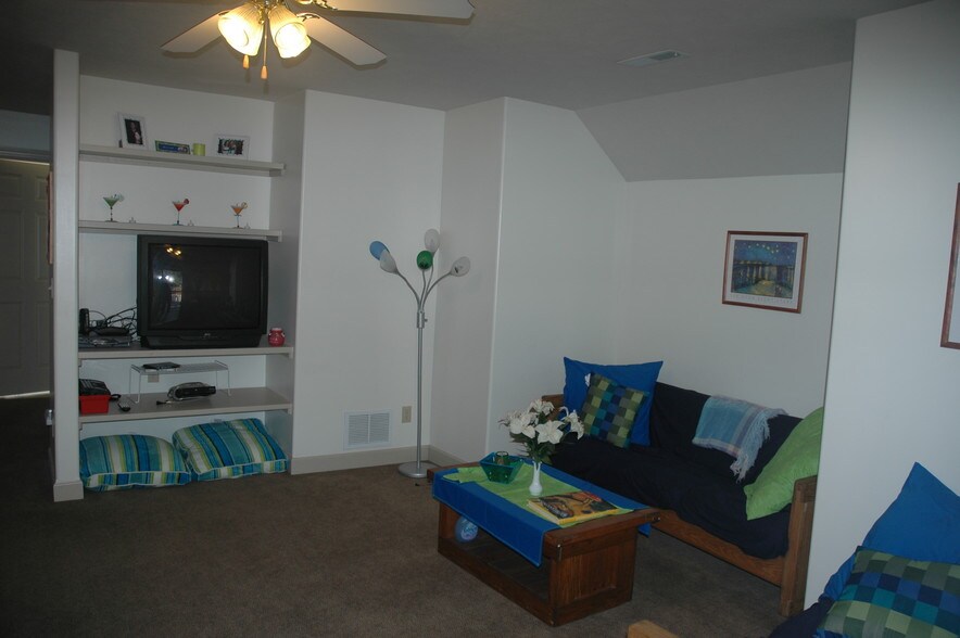 Living Room - 633 McLane Ave