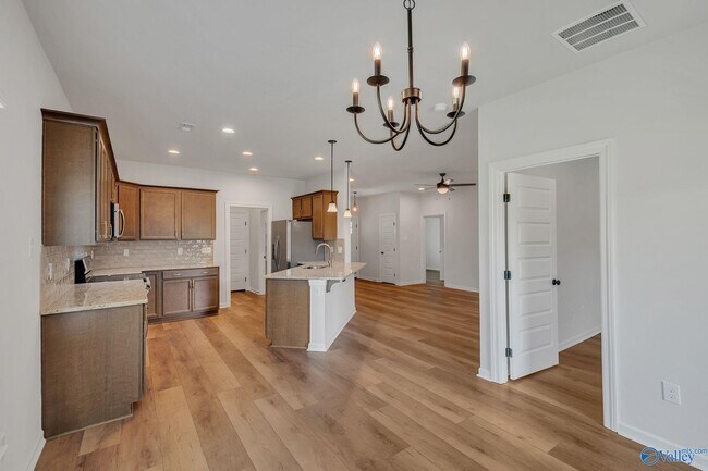 Building Photo - 16640 Aspen Ln