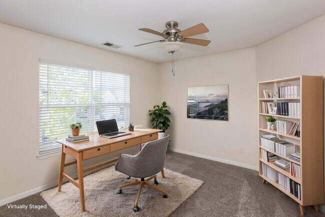 Building Photo - 6737 Sequoia Hills Dr