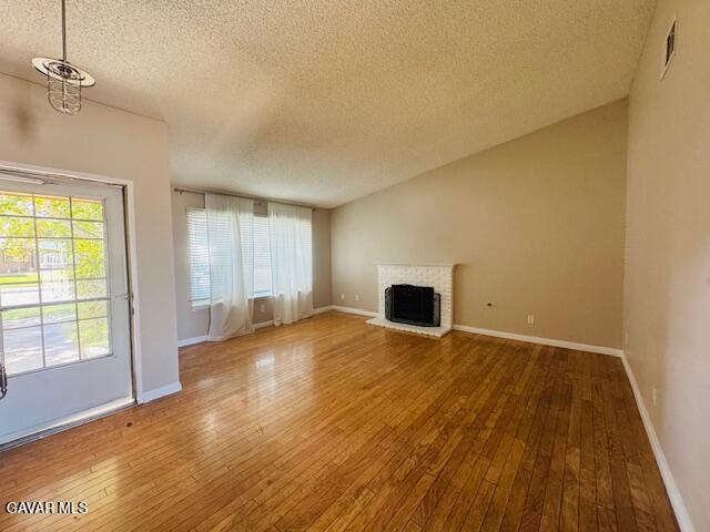 Building Photo - 42636 Roadrunner Way
