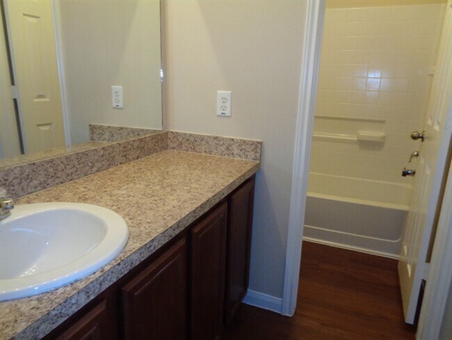 Building Photo - 2207 Steep Pine Tr