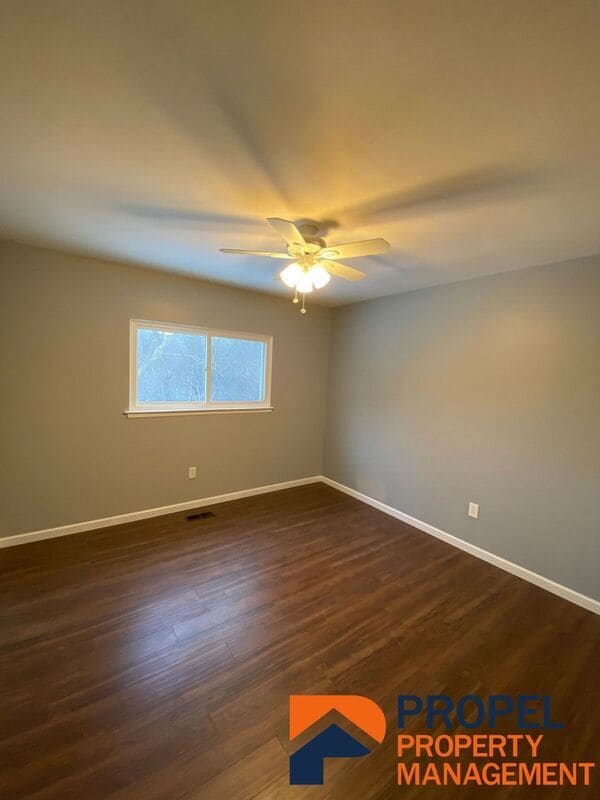 Building Photo - 243 Randall Dr