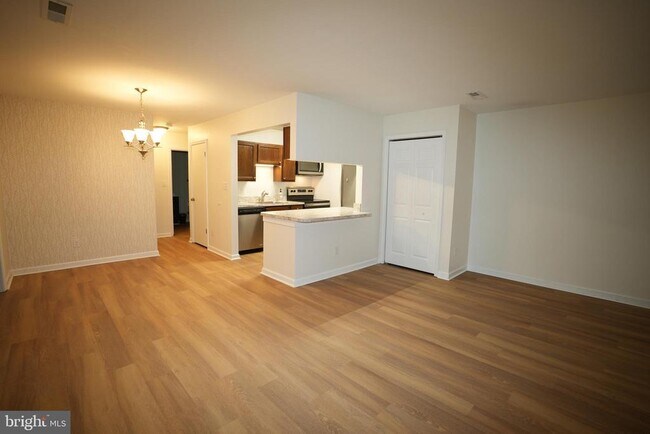 Building Photo - 23247 White Birch Ct