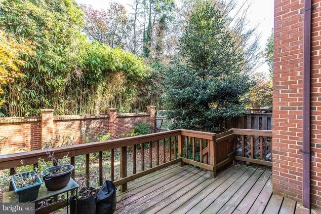 Building Photo - 1494 Hampton Hill Cir