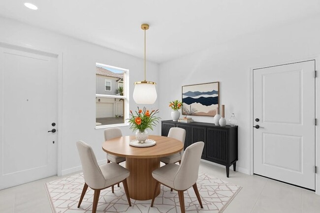 Building Photo - 4404 Longwood Lk Sq