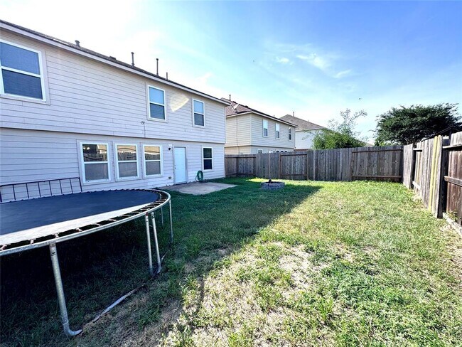 Building Photo - 5042 Ivy Fair Way
