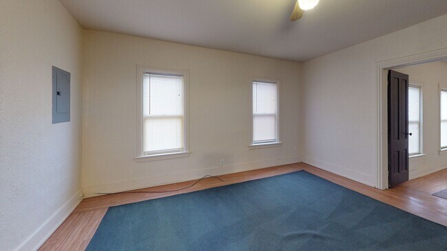 Building Photo - 1051 Liberty St