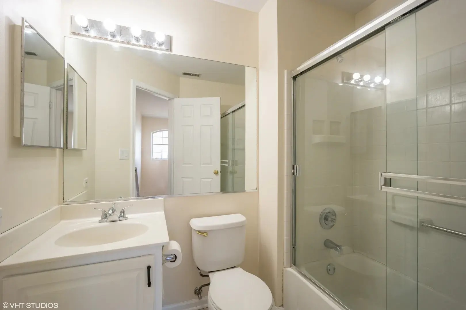 Building Photo - 9445 Harrison St