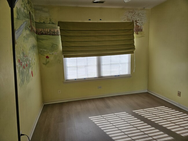 2nd baed room - 1421 Meadowsedge Ln