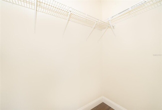 Building Photo - 601 Delaney Park Dr