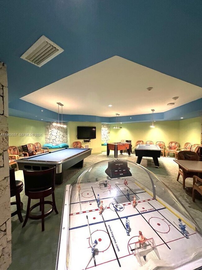 Building Photo - 1111 Crandon Blvd