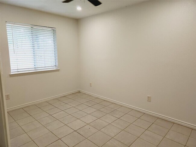 Building Photo - 23503 Prairie Bird Dr