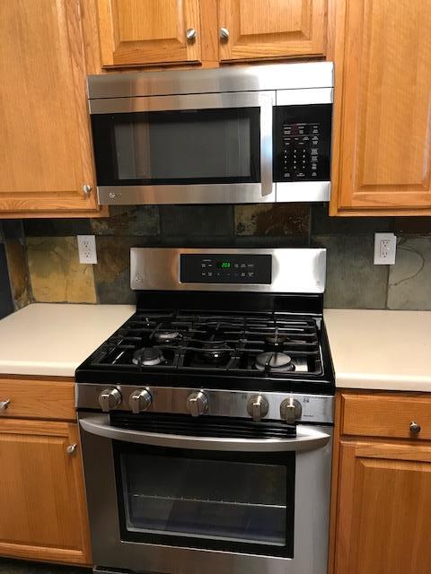 Building Photo - 2100 Pipers Field Dr