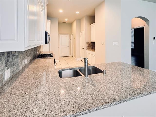 Building Photo - 4675 Rhett Ln