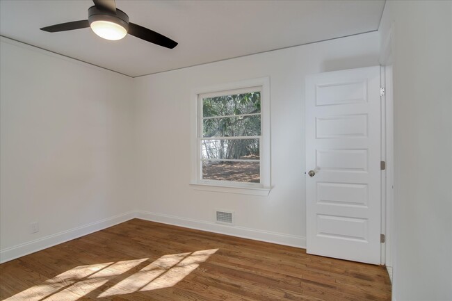 Building Photo - 1613 Pendleton Rd