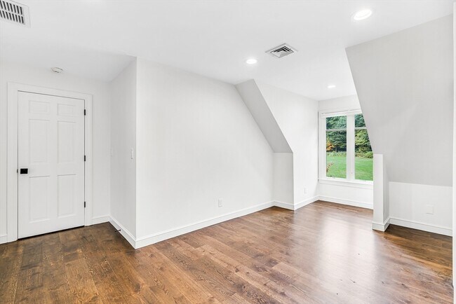Building Photo - 0 Strawberry Hill Rd
