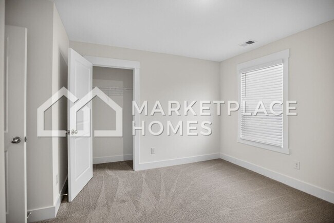 Building Photo - 346 Alta Tree Blvd