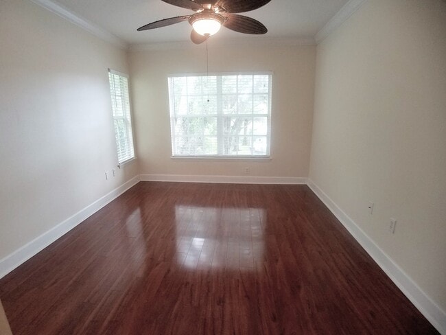 Building Photo - Gorgeous 2/2 condo for rent next to Waterford Lakes Town Center and UCF.